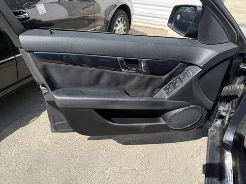 Mercedes w204 türverkleidung - mercedes,
