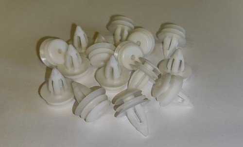 Clips türverkleidung - 20,